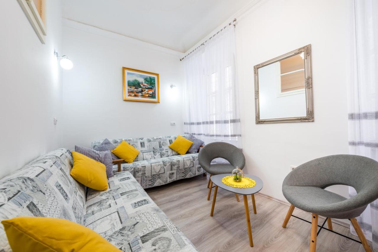The Ragusa Arms Bagian luar foto